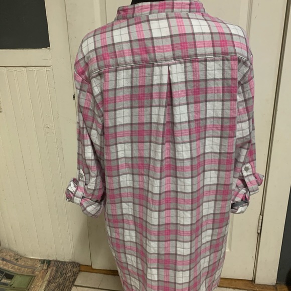 NWT Riders Top. XL - Picture 4 of 4